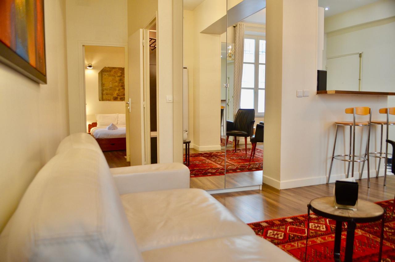 1 Bedroom Apartment In The Heart Of The Marais Area Paris Bagian luar foto